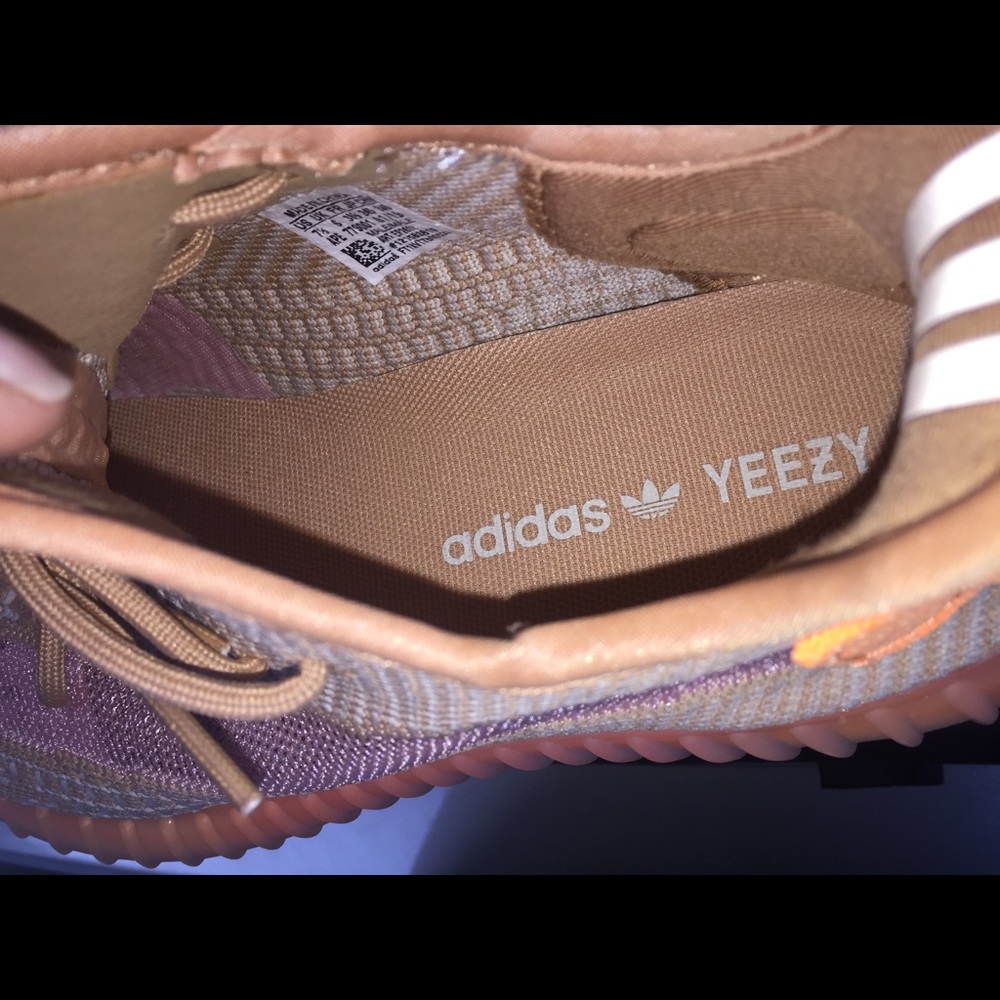 Yeezy’s - Picture 3 of 4
